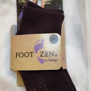 Foot Zen by Balega Diabetic Quarter Socks size small dark brown made in S Africa